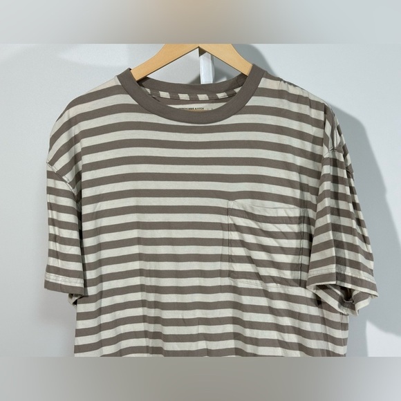 Abercrombie & Fitch SoftAF Striped Oversized Pocket Tee – Taupe & Cream, Size L - Picture 2 of 5